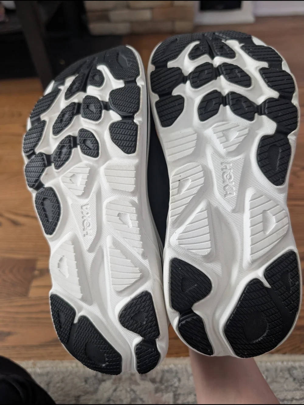 HOKA Clifton 10